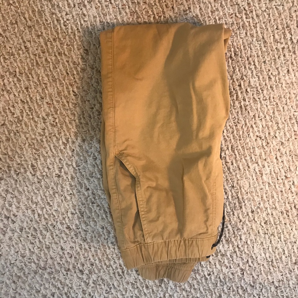 American Eagle joggers